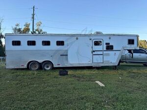 2007 4-Horse LQ Trailer in West Virginia